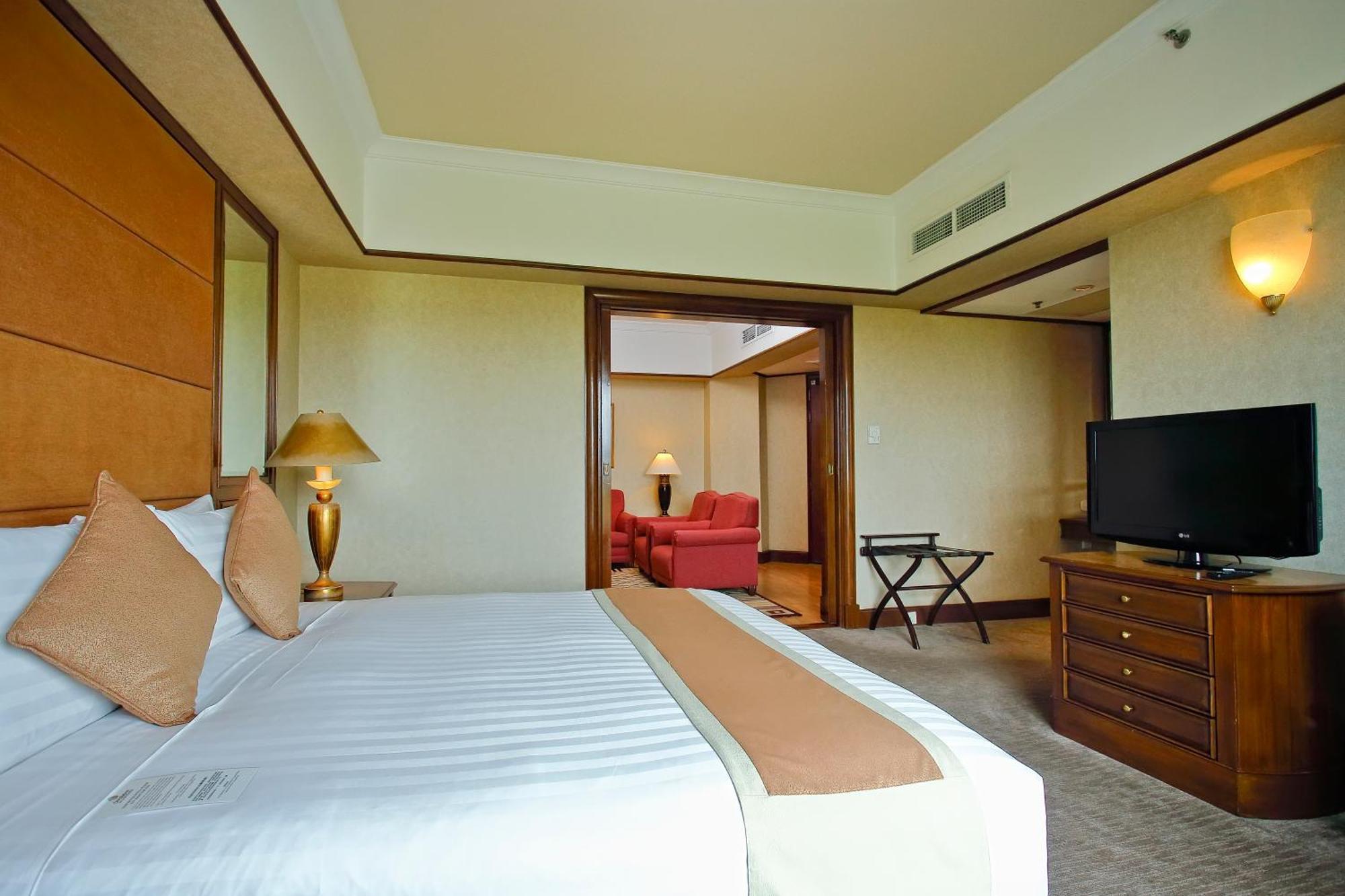 Готель The Pacific Sutera Кота-Кінабалу Екстер'єр фото Suite