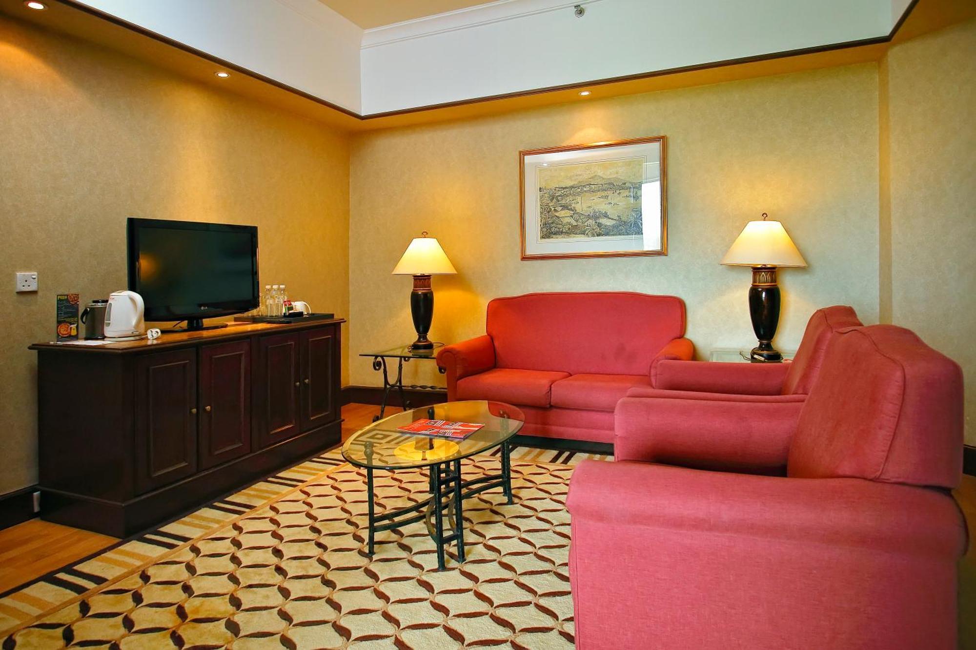 Готель The Pacific Sutera Кота-Кінабалу Екстер'єр фото Living room
